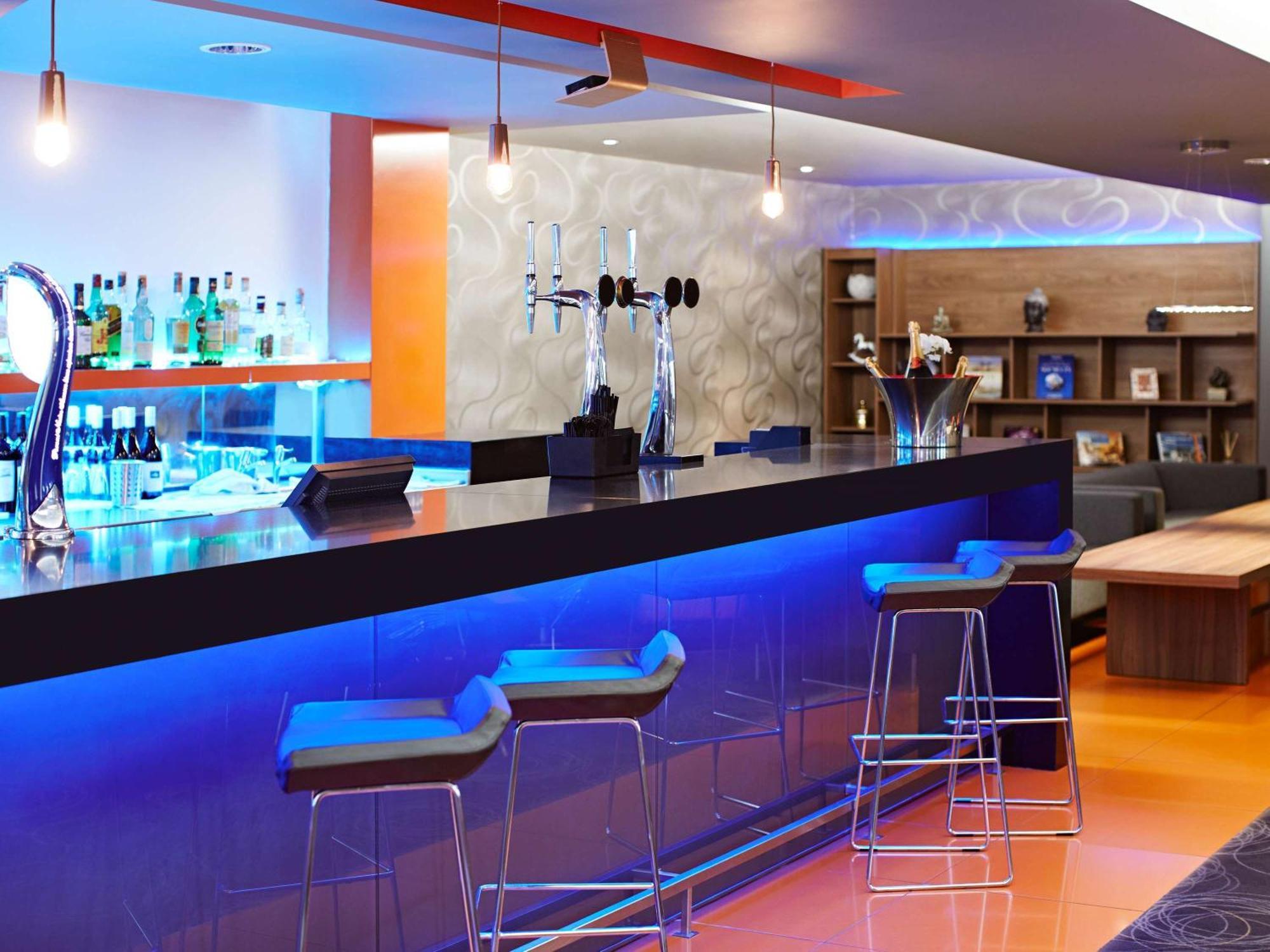 Novotel London Waterloo Exterior photo